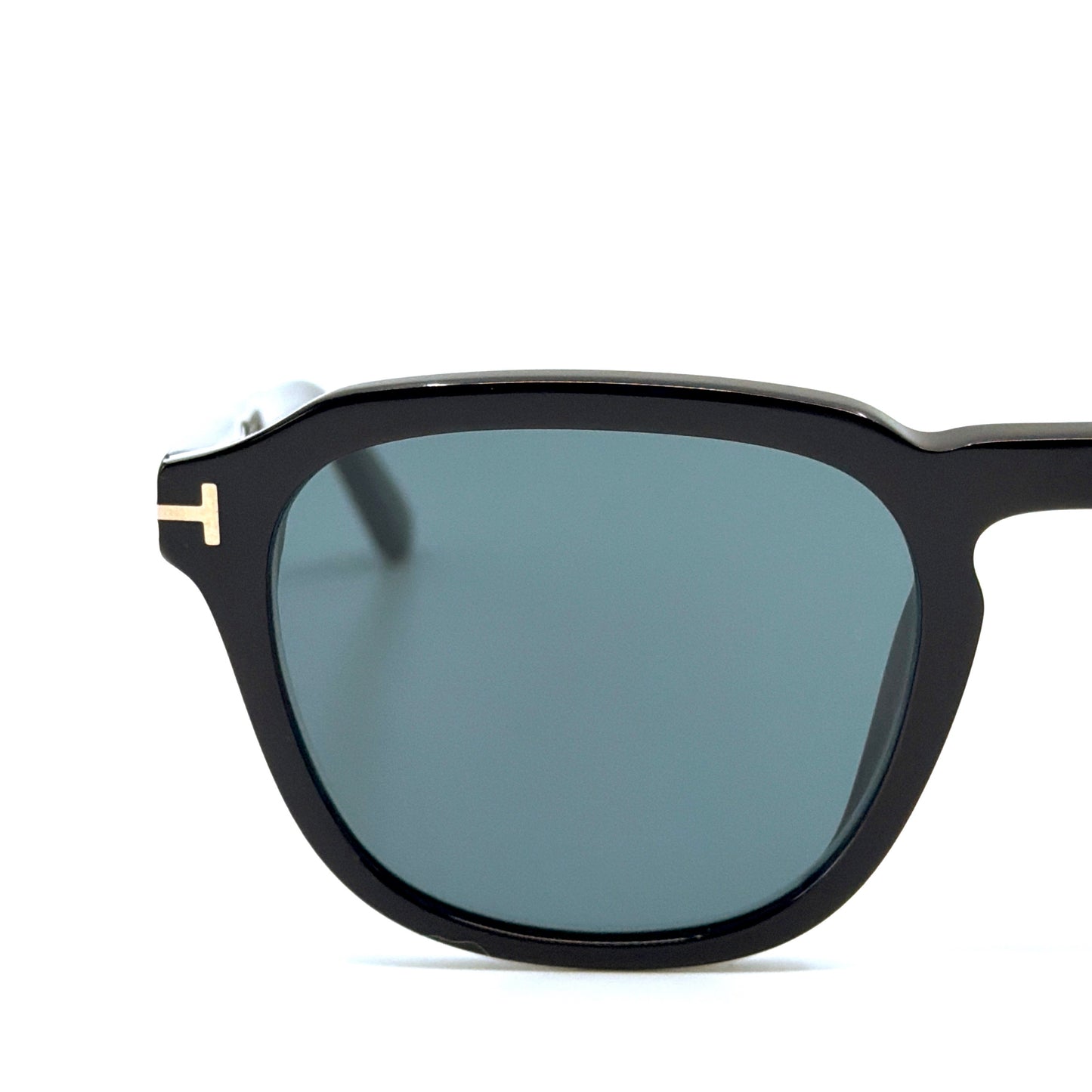 TOM FORD Avery Sunglasses TF931 01V