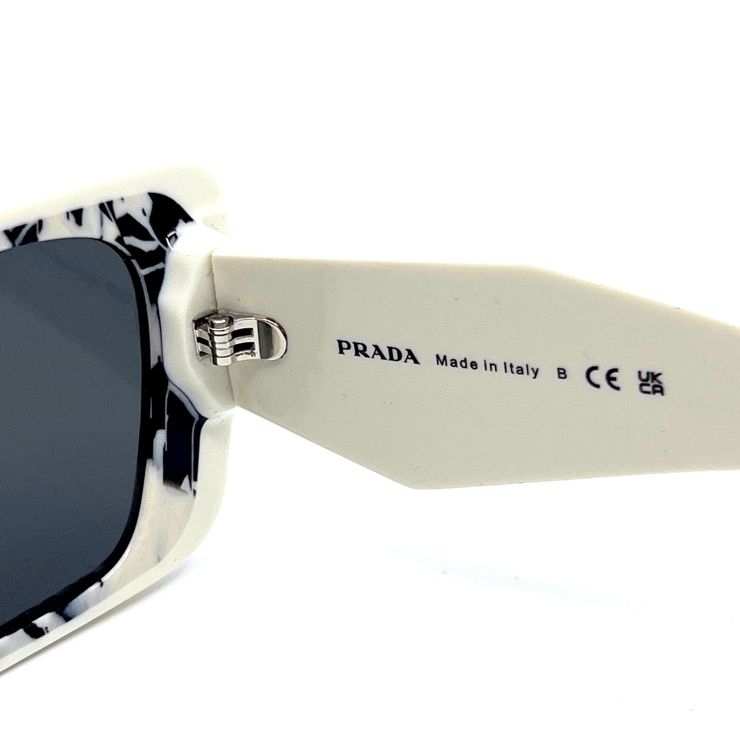 PRADA Sunglasses SPR08Y-F 02V-5S0