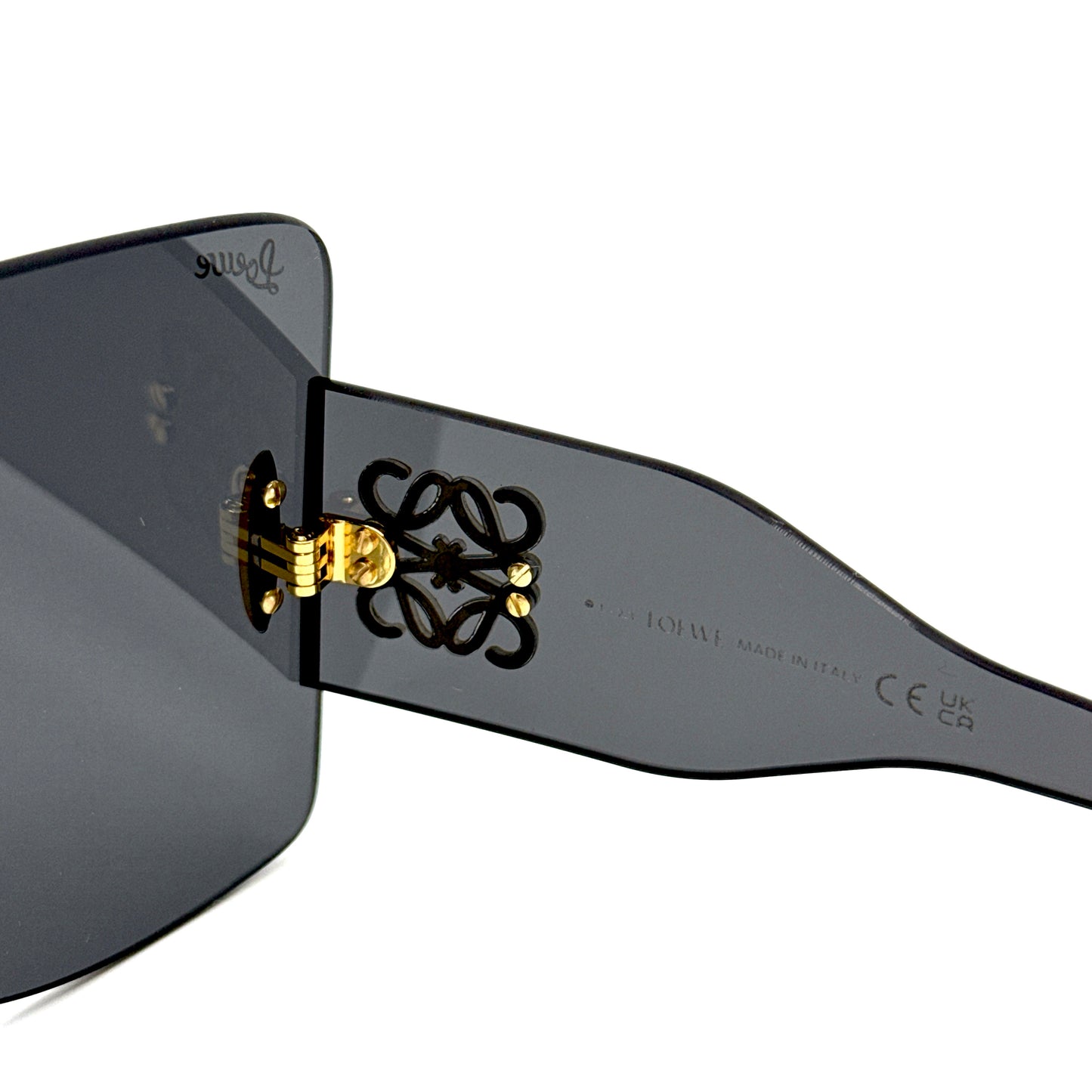 LOEWE Sunglasses LW40093U 01A