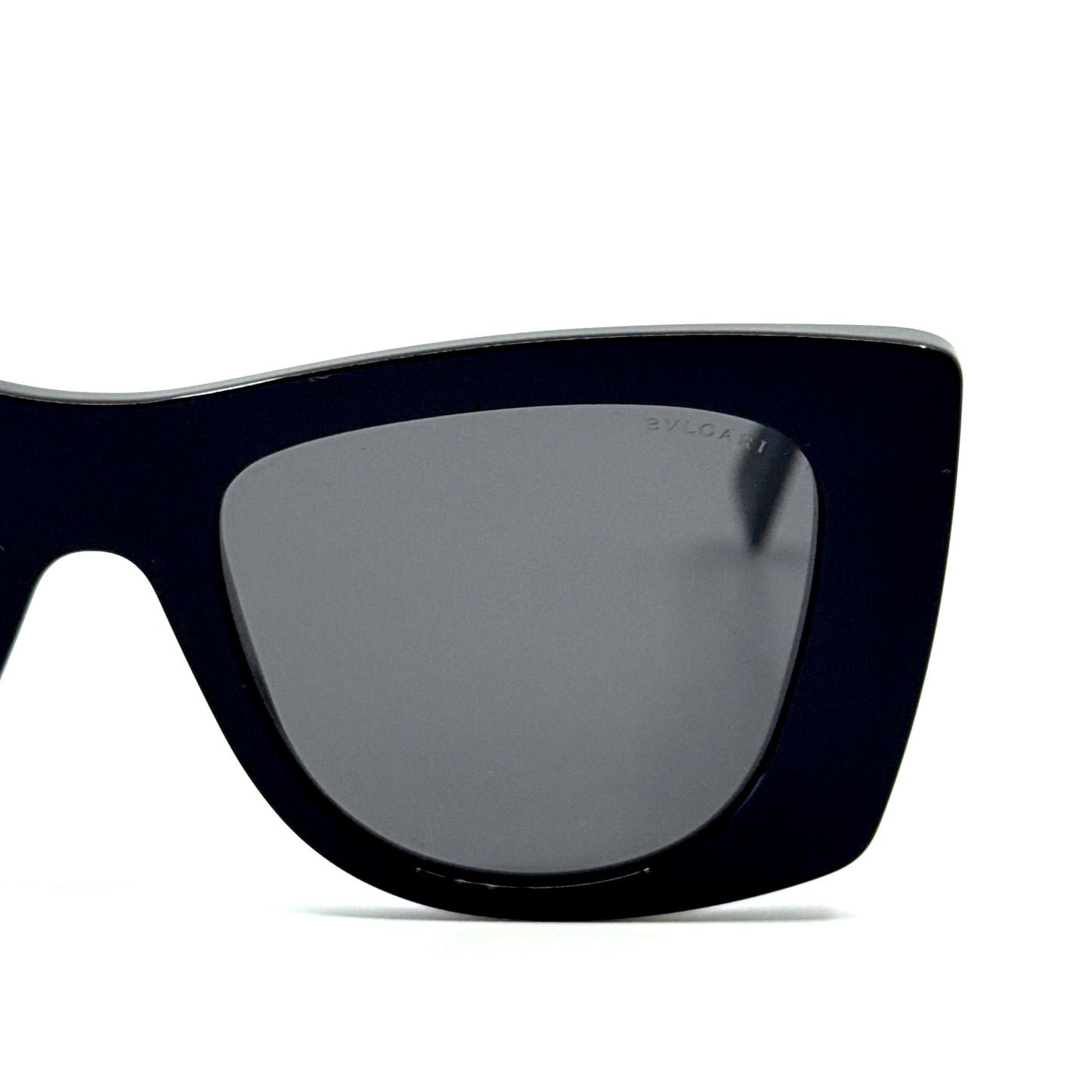 BVLGARI Sunglasses Roma BV40038I 01A
