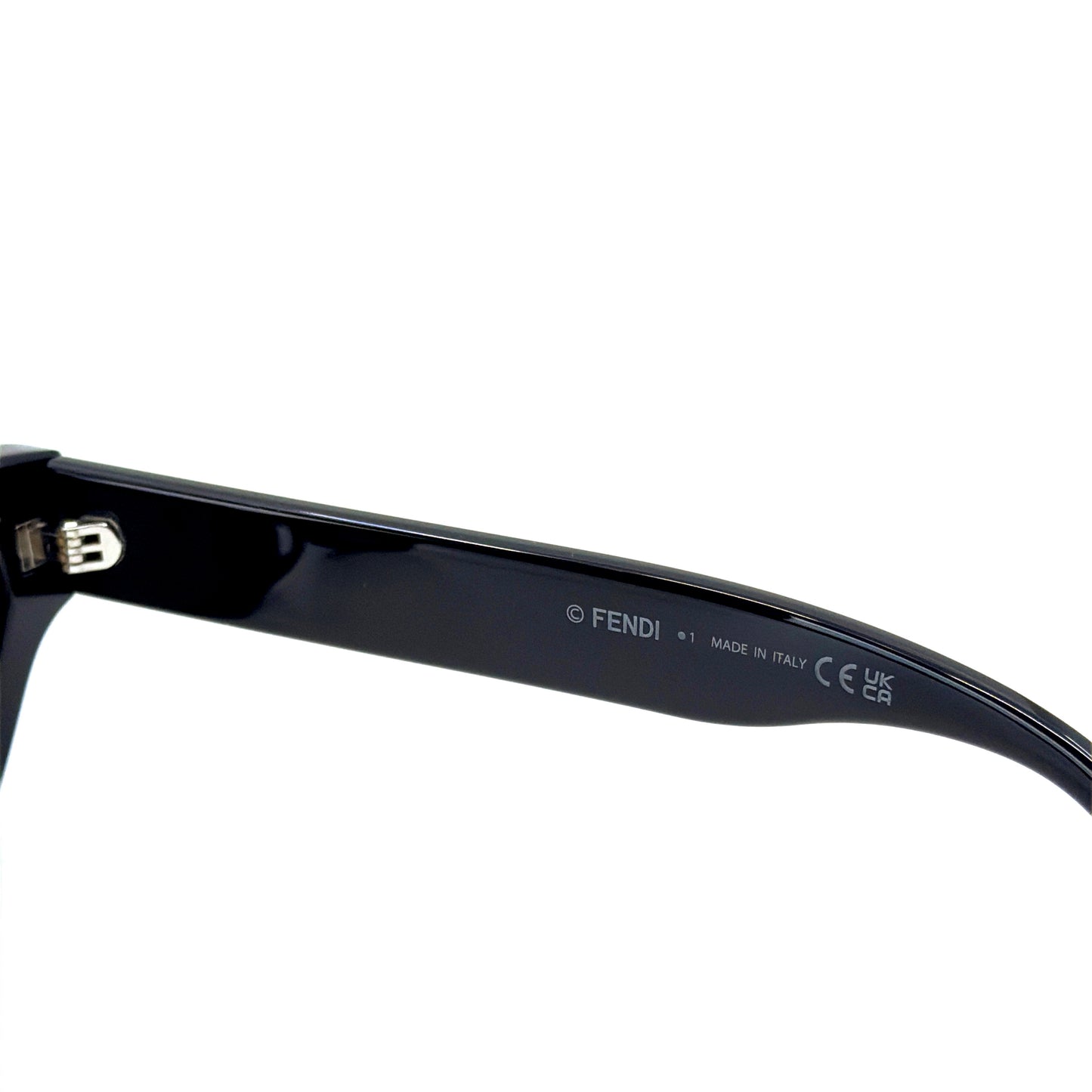 FENDI Sunglasses FE40191F 50E