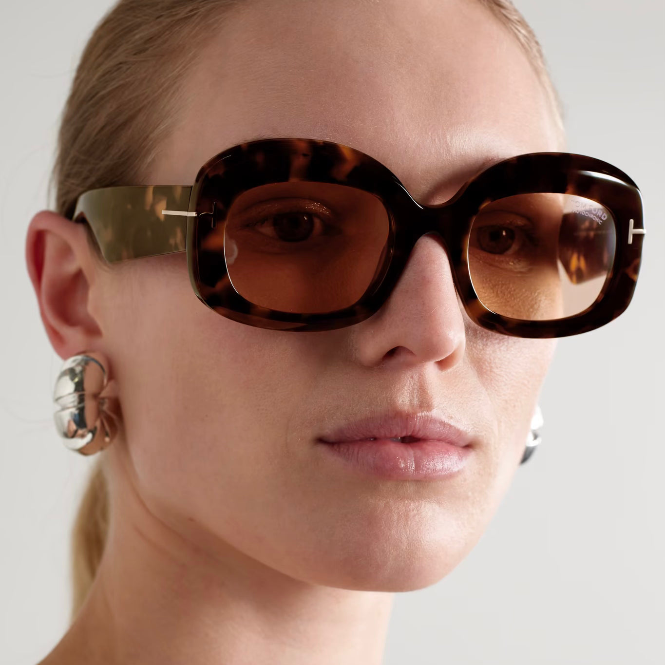 TOM FORD Carmen-02 Sunglasses TF1219 52Y