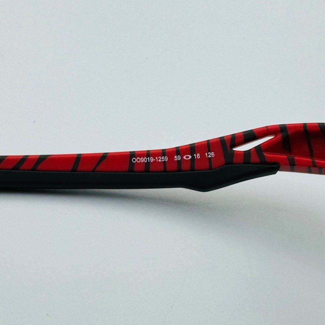 Oakley OO9019-12-59 59mm