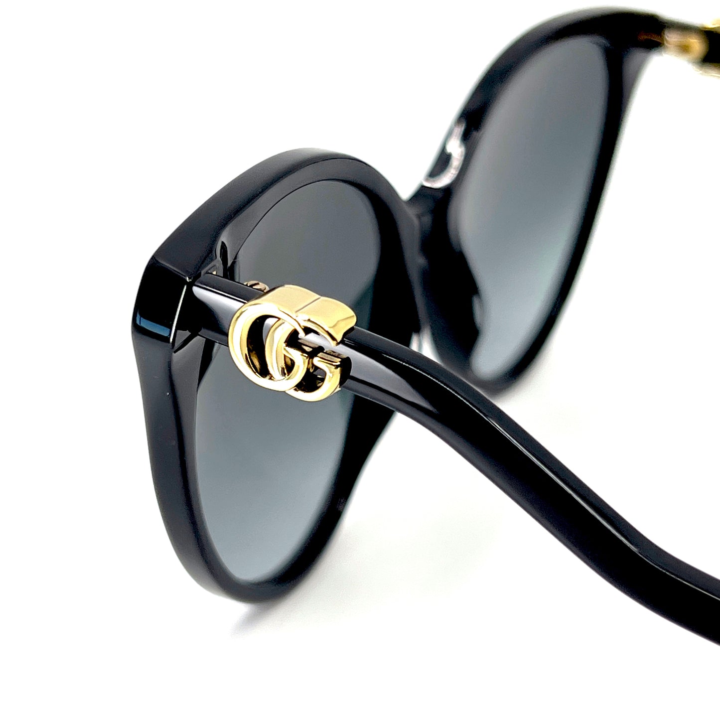 GUCCI Sunglasses GG1011S 001