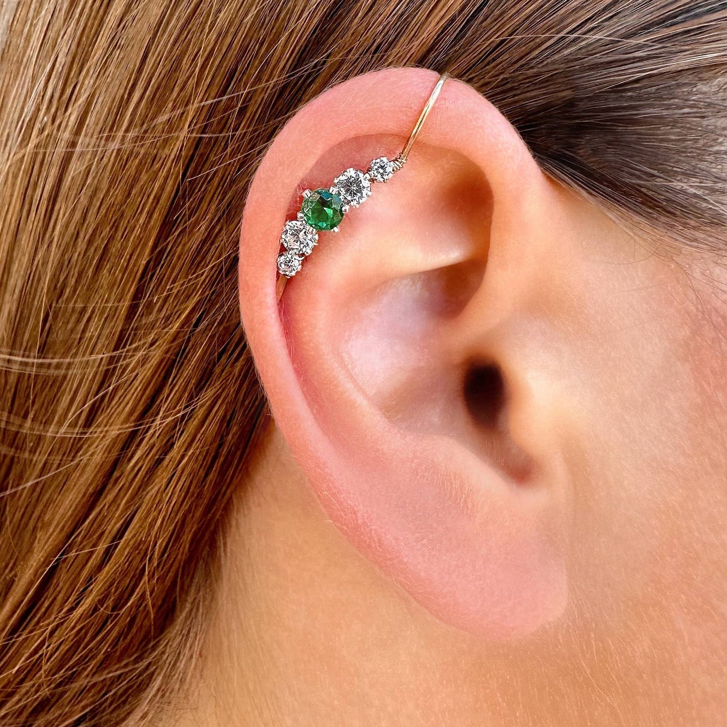 Ear cuff brillante sin perforar - Oro de 14 quilates