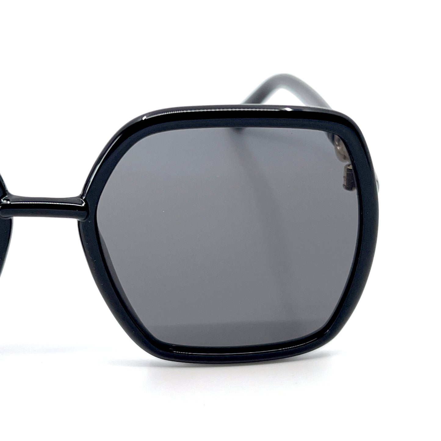 GUCCI Sunglasses GG0890S 001