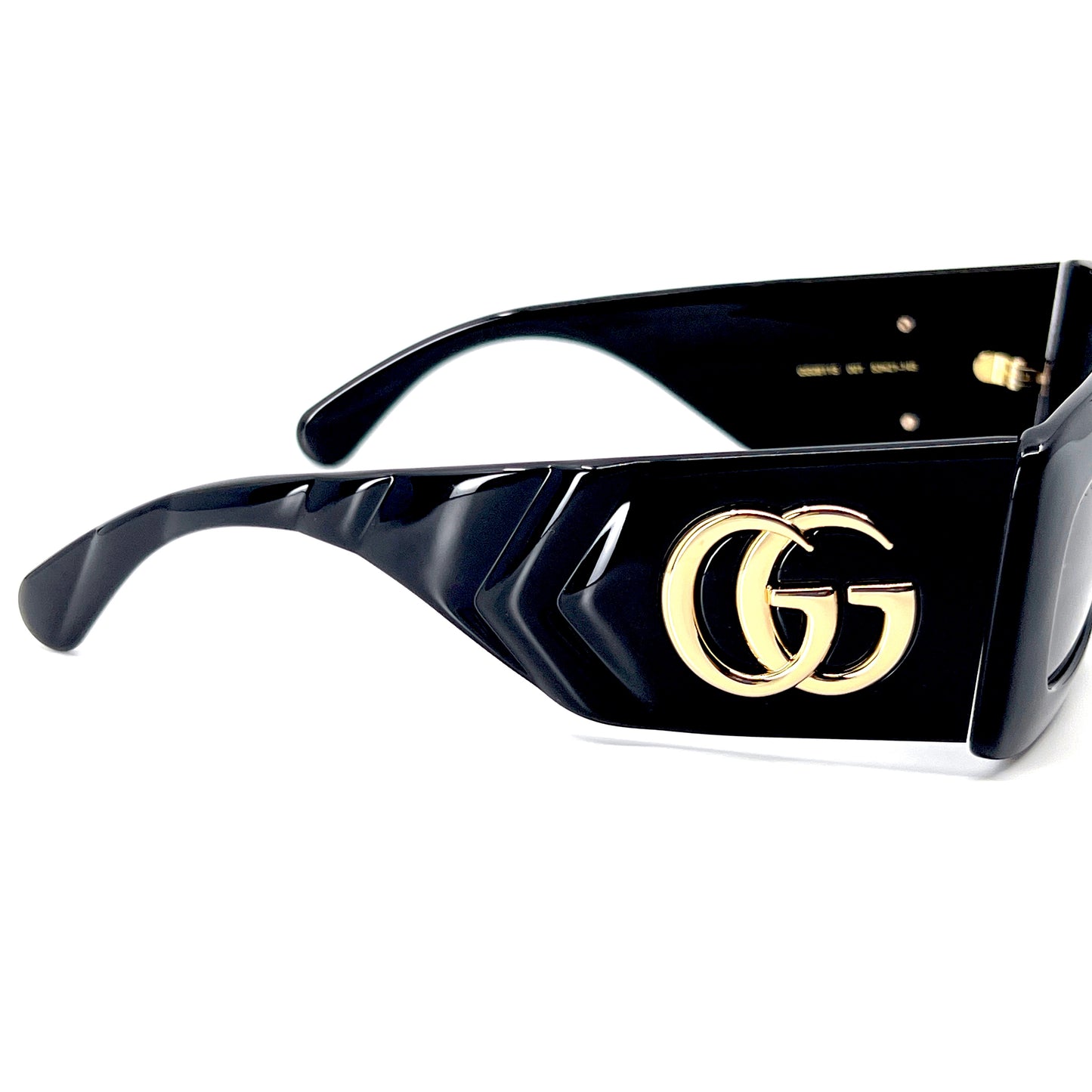 GUCCI Sunglasses GG0811S 001