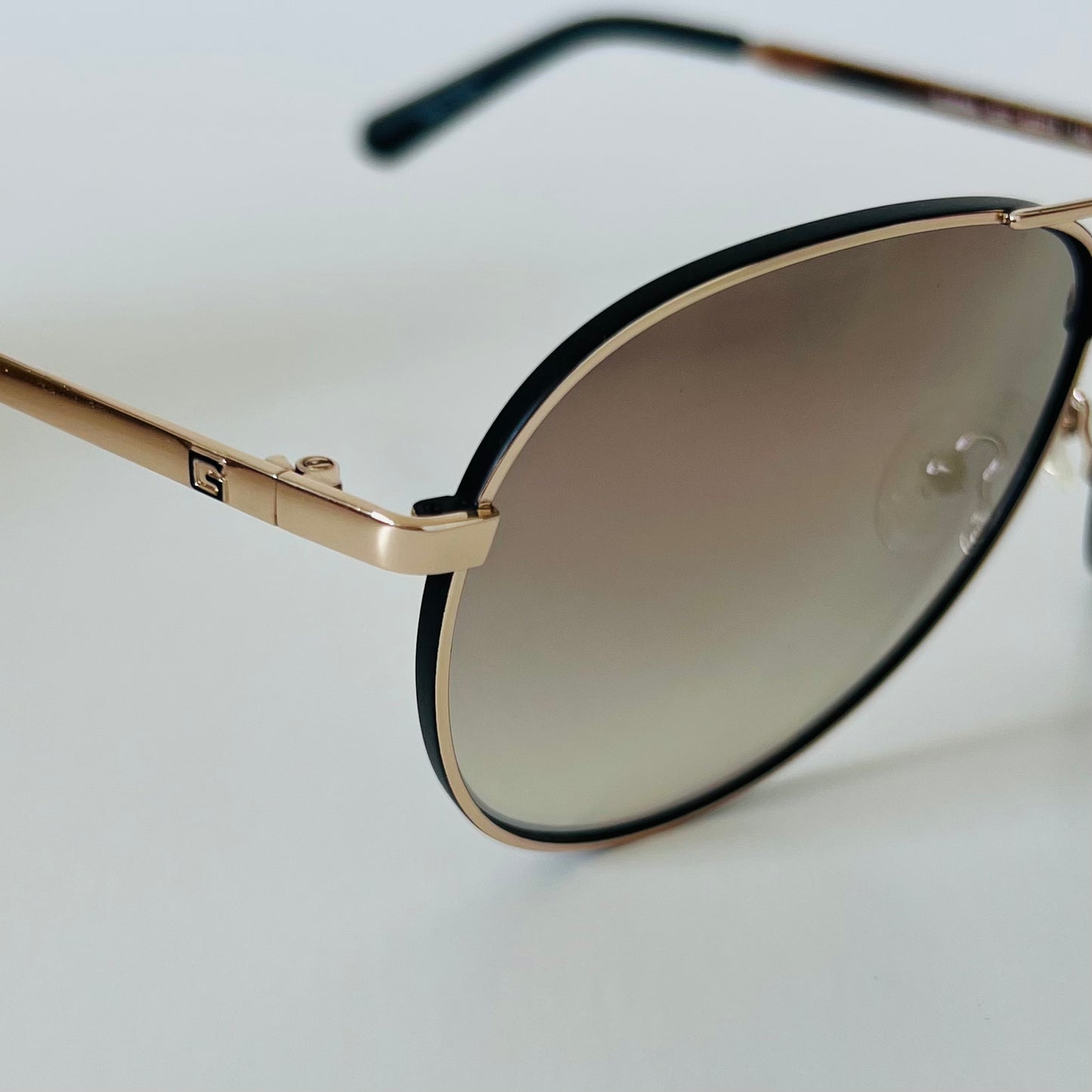 GUESS Sunglasses GU6948