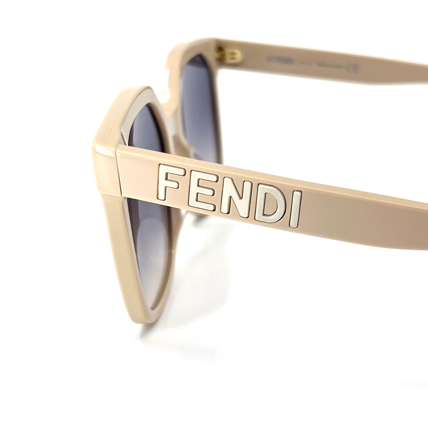 FENDI Sunglasses FE40007I 57W